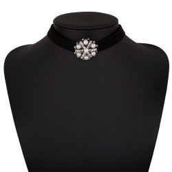 Colier trendy pearl choker