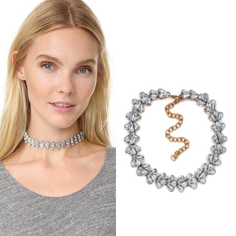 Choker crystal leafs