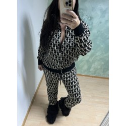 Compleu din tricot cu fermoar