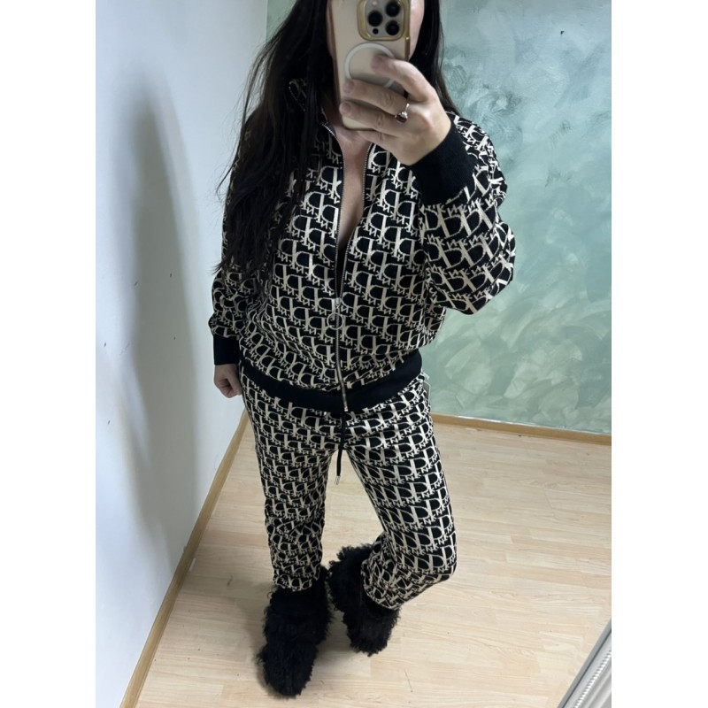 Compleu din tricot cu fermoar