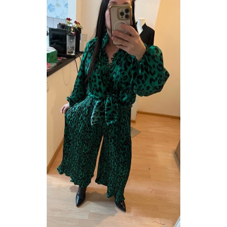 Compleu wild green