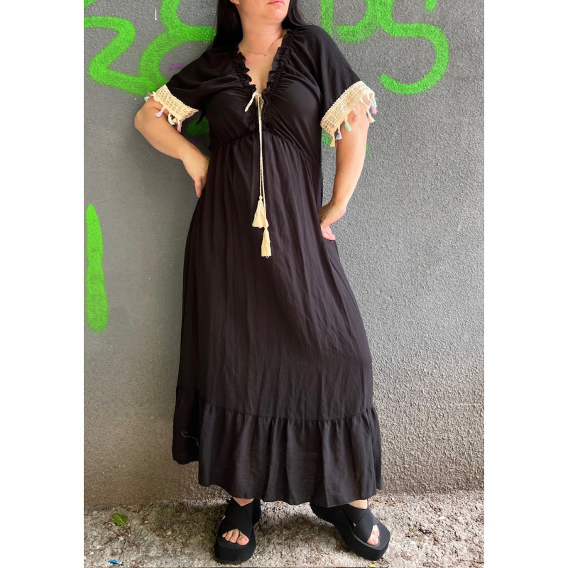 Rochie BOHO Neagra cu franjuri la maneca