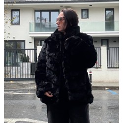 Haina din blana artificiala, neagra, scurta, marime mare