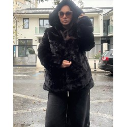Haina din blana artificiala, neagra, scurta, cu gluga, marime mare