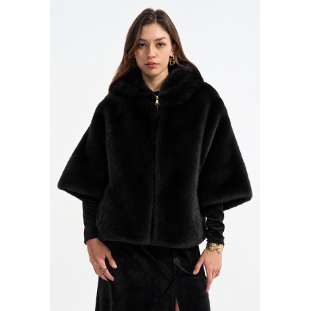 Haina capa blana artificiala Black