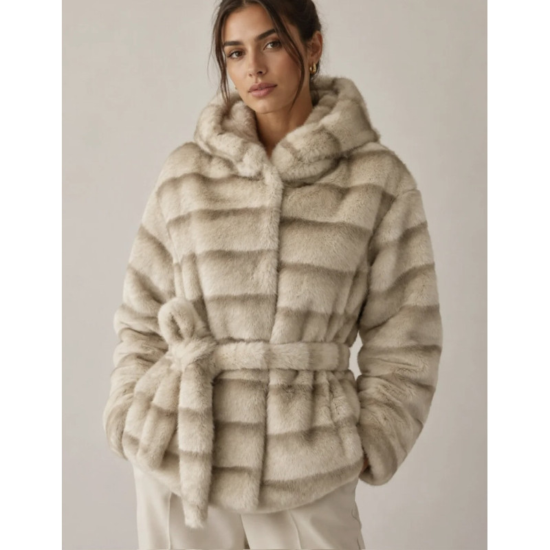 Haina ELEGANSIA blana artificiala cu gluga si capse Beige