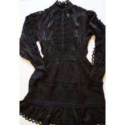 Rochie satinata cu dantela