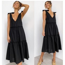 Rochie neagra cu volane